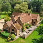 Stunning Country Between & Bath *