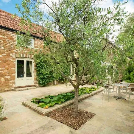 Stunning Country Between & Bath